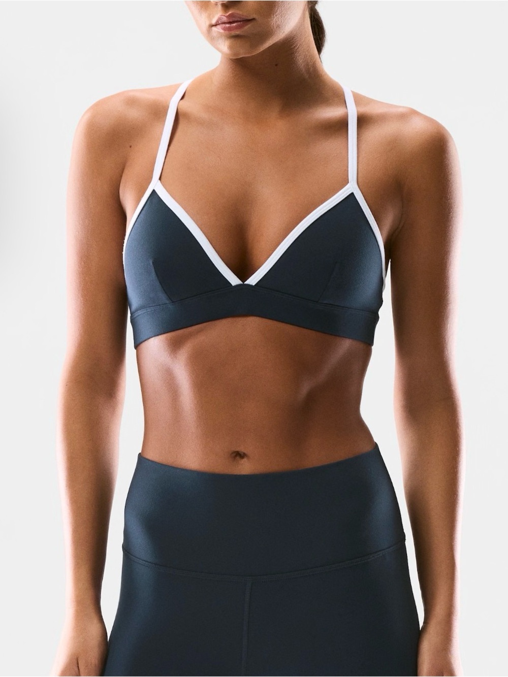 Aritzia Navy life vibrant bra top like new
